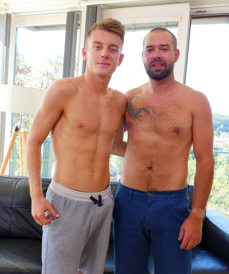 American well-built Martin Dajnar and superstud Mark Troy fuck ass after blowjob