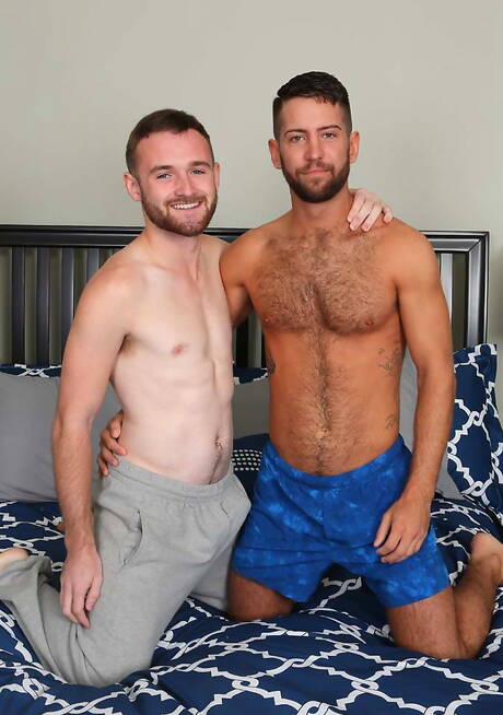 O galã americano Sean Peyton e o gostoso Easton se chupando e transando