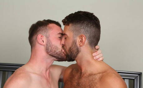 O galã americano Sean Peyton e o gostoso Easton se chupando e transando