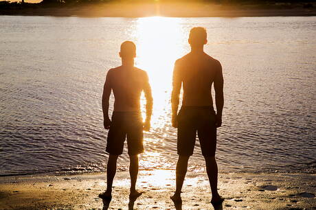 American hunk Johnny Rapid and  Alexander Motogazzi fuck after blowjob on beach