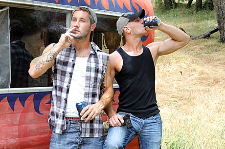 Hot americans, beefy Brandon Evans and hairy stud Jeff Powers in hot anal sex outdoor