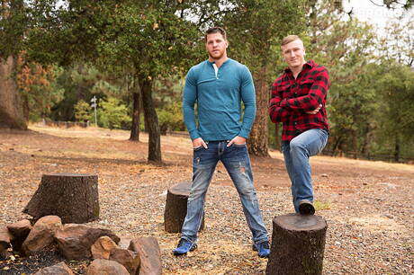 Hot american guys husky guy Tom Faulk and stud Ashton Mckay in hot anal sex outside