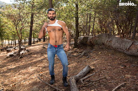 Ebony superstud Kaden Alexander and  Ali Liam sucking and screwing each other outdoor