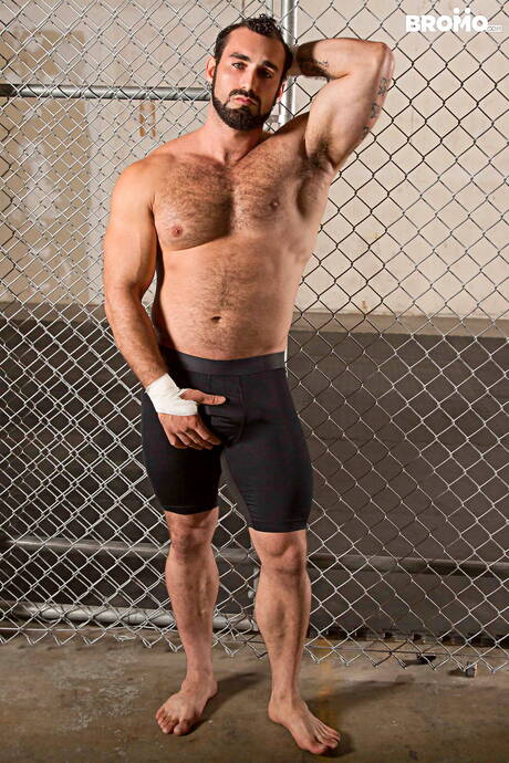 兩個美國帥哥，帥哥 Jaxton Wheeler 和健美運動員 Brad Powers 互相吸吮和操弄