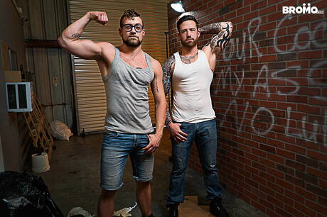 De knappe Amerikaanse hunk Jay Austin en de goed gebouwde Jordan Levine hebben goede seks