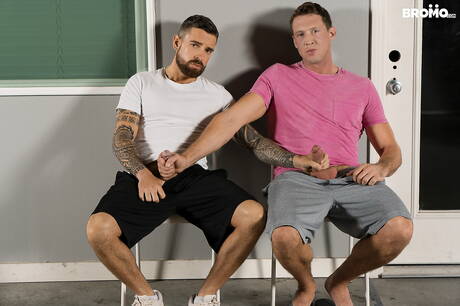 American beefy Pierce Paris and  Teo Carter sucking and fucking each other