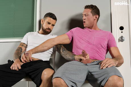 American beefy Pierce Paris and  Teo Carter sucking and fucking each other