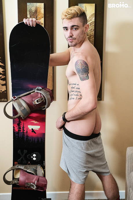 American stud Asher Hawk and muscular Gunner have anal sex in kitchen