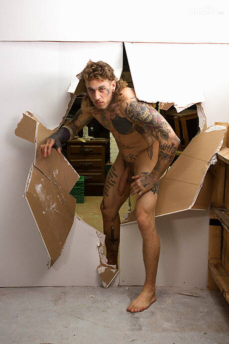 Jax Damon, Bo Sinn and Logan Styles sucking and fucking each other