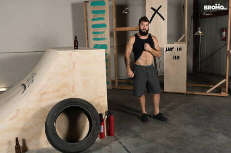 Bromo: Nice american boys beefcake Buck Richards and otter Jeff Powers fuck ass after blowjob