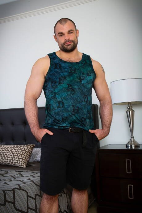 Bromo: Hot american guys bull Sean Duran and strong bull Jaxx Thanatos have a hot couple scene