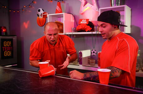 Due tizi americani, il muscoloso Eli Hunter e il bel ragazzo Eddie Danger, fanno del buon sesso