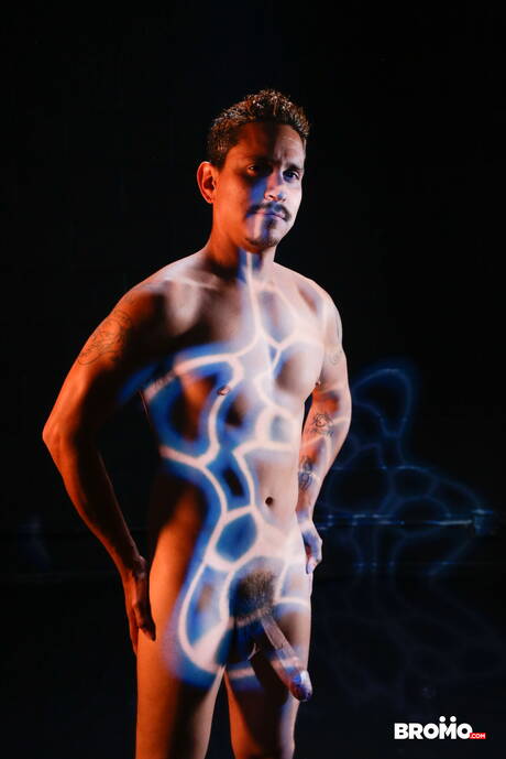 Bromo: Die netten amerikanischen Kumpels Julian Knowles und Lex Sabre lieben sich