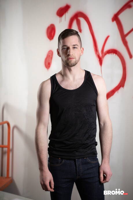 Bromo: Well-built Thyle Knoxx and hunk Alex Montenegro make a love