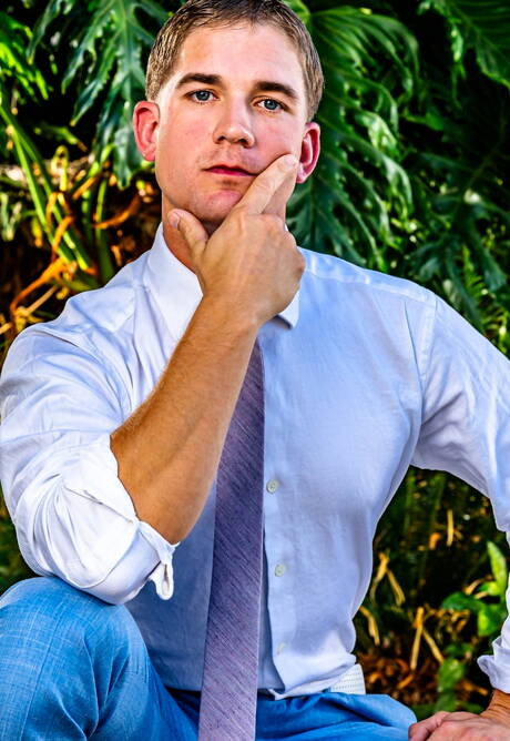 Active Duty: Nice american buddies muscular Brandon Anderson and muscular Roman Todd in hot anal sex outdoor