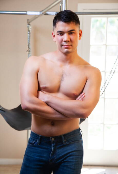 Piękni amerykańscy chłopcy, superstudent Beaux Banks i superstudent Colton Reece uprawiają gorący seks