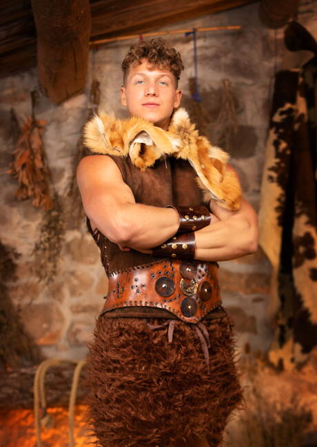 Canadese stier Malik Delgaty en Amerikaanse knappe kerel Felix Fox neuken elkaar na een pijpbeurt