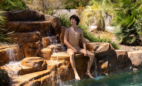 American pornstars hunk Johnny Ford and twink Cristiano love each other at pool