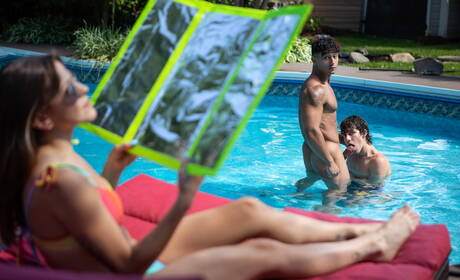 Latino strong bull Kenzo Alvarez and american young Cristiano have a good sex at pool