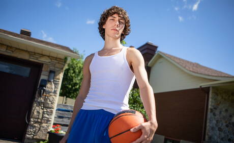 Der amerikanische Schönling Cristiano und der schöne Junge Leo Louis bohren draußen einen Arsch