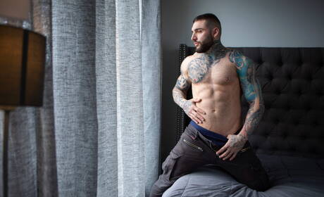 Canadian bodybuilder Tony Dangelo and  Ihan Rodriguez have a hot sex