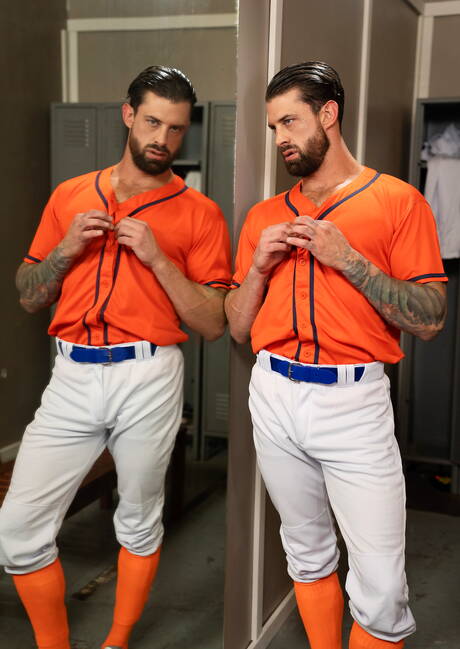 Men.com: Husky guy Daniel and american mature bear Alpha Wolfe in hot anal sex