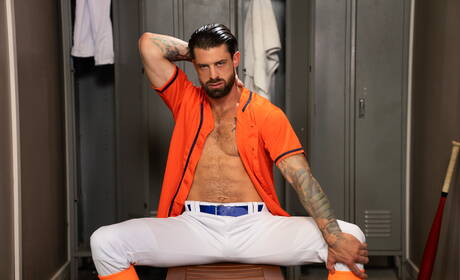 Husky guy Daniel and american mature bear Alpha Wolfe in hot anal sex