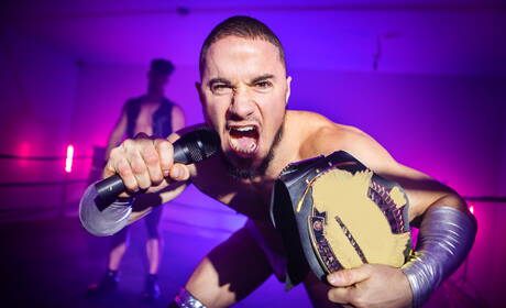 Alex Mecum, Skyy Knox, Malik Delgaty, Clark Delgaty und Darenger im Wrestling-Porno