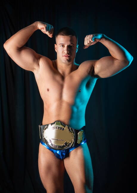 Men.com: Alex Mecum, Skyy Knox, Malik Delgaty, Clark Delgaty and Darenger in wrestling porn