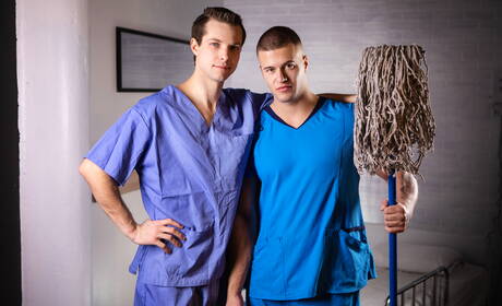 Benjamin Blue, Clark Delgaty, Tony y Dane Jaxson se follan entre ellos