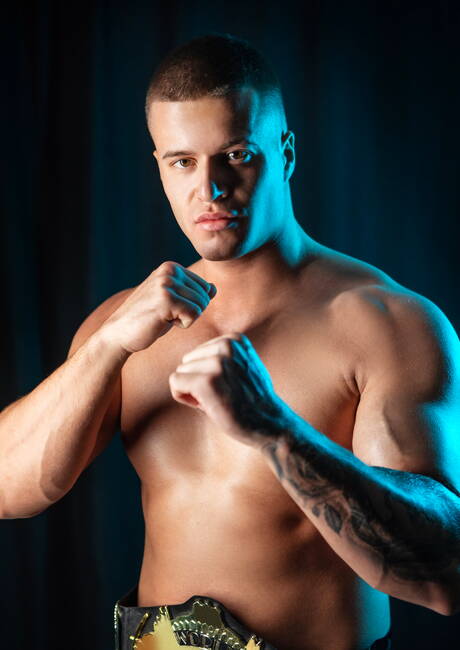 Die geilen Jungs Alex Mecum, Clark Delgaty und Darenger haben einen guten Dreier-Sex