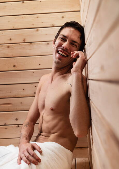 Canadian strong bull Malik Delgaty and american young boy Chris Cool love each other