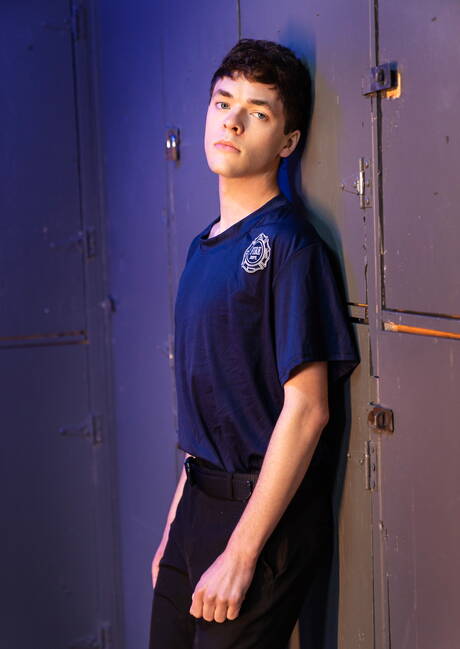 Canadian muscular Malik Delgaty and american hot twink Troye Dean sucking and screwing each other in shower