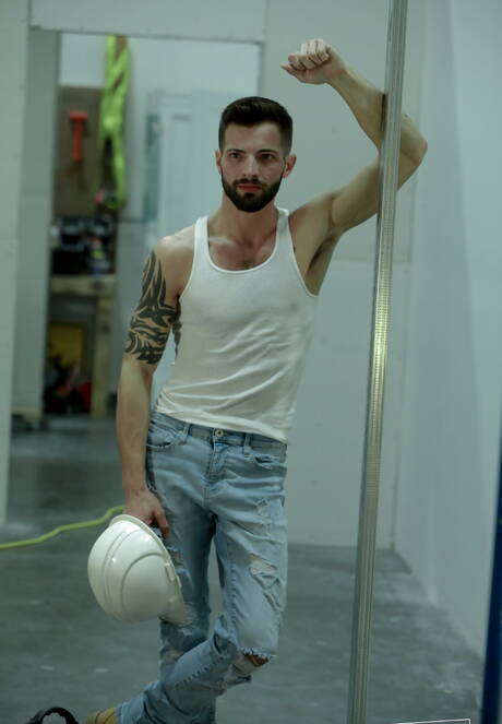 Disruptive Films: Shameless buddies Casey Everett, Deep Dicc and Brian Bonds make an interracial love