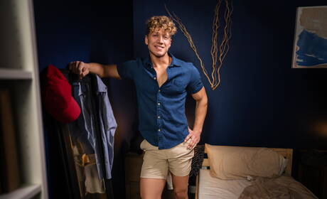 Les copains torrides Kyle Connors, Finn Harding et Felix Fox dans un trio de sexe hard