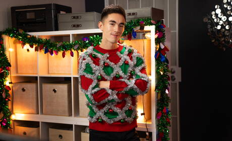 Los chicos desagradables Chris Damned, Cody Seiya y Felix Fox tienen un trío sexual caliente