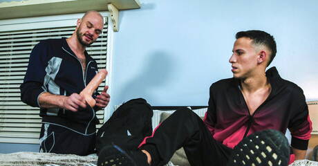 American superstud Cliff Jensen and latin hunk Des Irez in hard anal sex outdoor