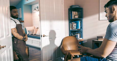 Zwei amerikanische Jungs, der gut gebaute Nico Coopa und der muskulöse Brock Banks, haben draußen einen guten Analsex