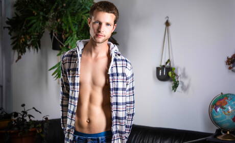 加拿大帥哥Benjamin Blue和加拿大帥哥Edward Terrant操屁股