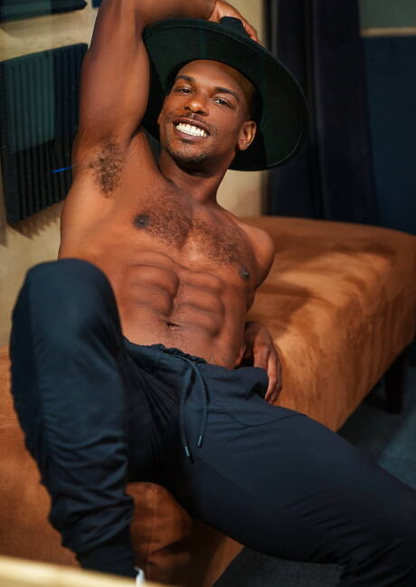 Men.com: American stars muscular Michael Delray and superstud Adrian Hart have a hot interracial sex