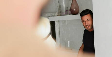 Der attraktive Latino Andy Star und der portugiesische Gay-Bär Sir Peter haben Analsex