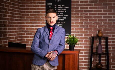 Russian young dude Lev Ivankov and canadian strong bull Malik Delgaty make a love