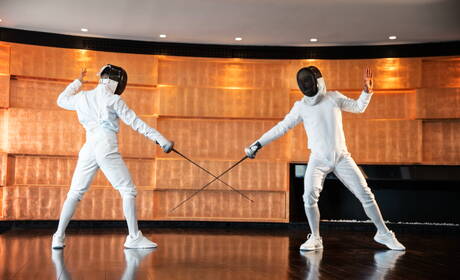 O latino Pol Prince e o urso português Sir Peter fodem a bunda depois do boquete