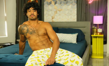 Il bel ragazzo Valentin Petrov e il bel ragazzo Lucas Ellis in un