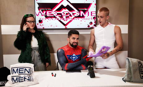 Gorący amerykańscy faceci, piękny chłopak Theo Brady i umięśniony Nick La ruchają tyłek po ssaniu kutasa