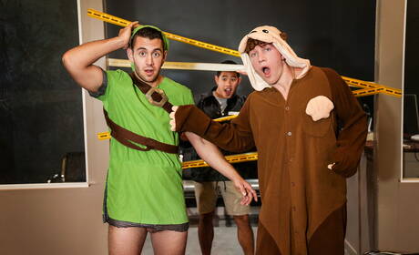 Pretty american boys well-built Dante Colle and muscular Felix Fox sucking and screwing each other