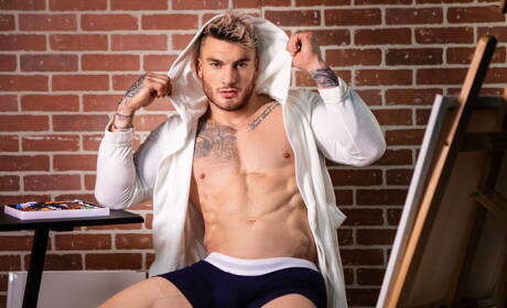 Der kanadische Superhengst William Seed und der kanadische Twink Benjamin Blue wichsen mit einem Spielzeug