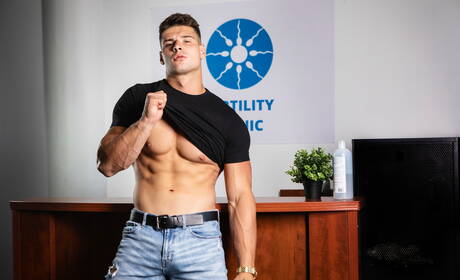 美國年輕男孩Theo Brady和加拿大健美運動員Malik Delgaty進行了一場精彩的肛交