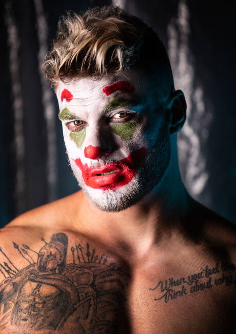 加拿大壯漢 William Seed 和壯漢 Brent North 在吸吮雞巴後操屁股