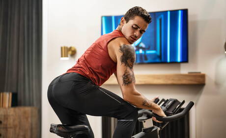 美國強人但丁·科爾和拉丁帥哥阿什頓·薩默斯的激情同性戀行為